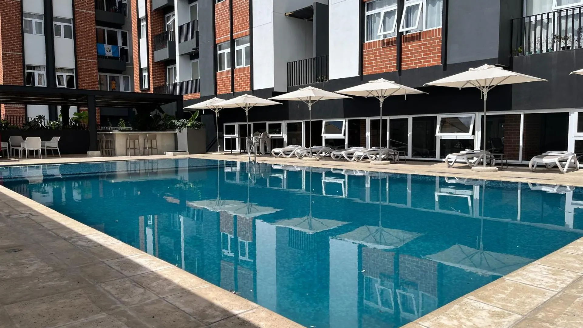 Luxury King Bed With Free Pool & Gym - Parque San Jorge Z11 Apartment Guatemala City
