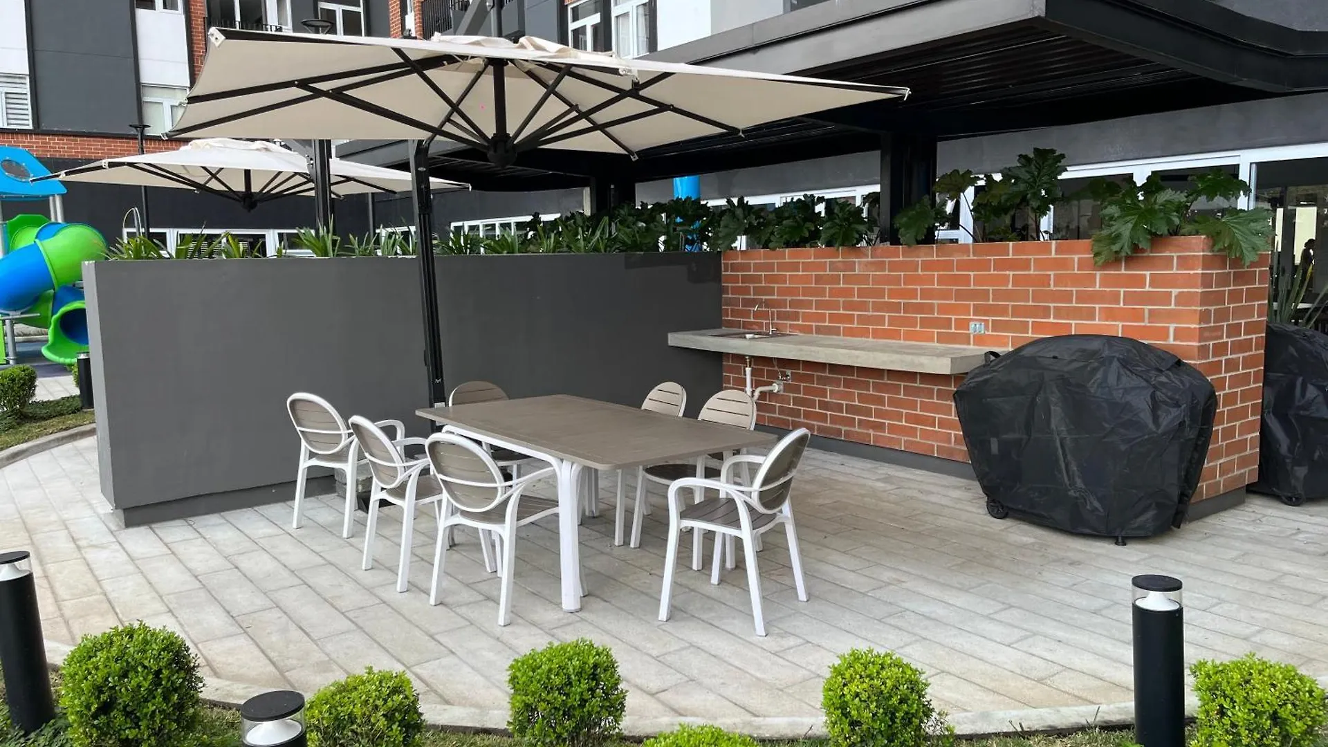 Luxury King Bed With Free Pool & Gym - Parque San Jorge Z11 Apartment Guatemala City