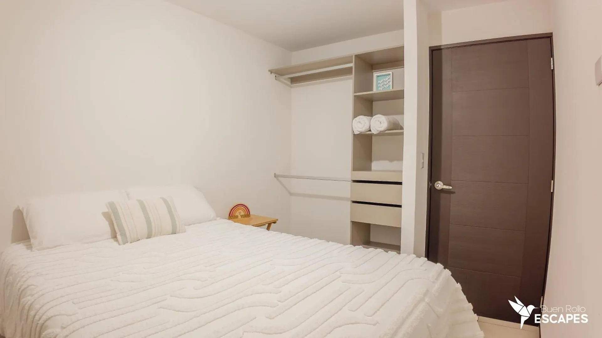 Luxury King Bed With Free Pool & Gym - Parque San Jorge Z11 Apartment Guatemala City