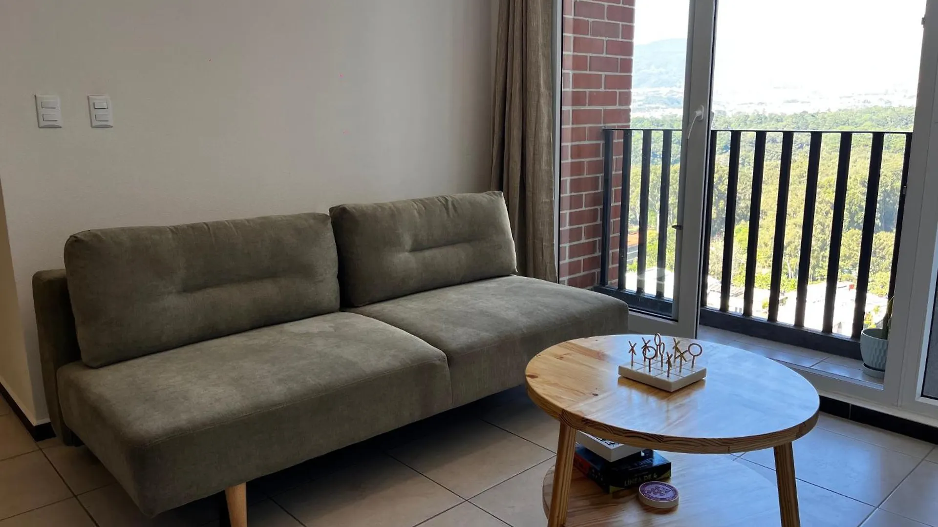 Luxury King Bed With Free Pool & Gym - Parque San Jorge Z11 Apartment Guatemala City 0*,  Guatemala