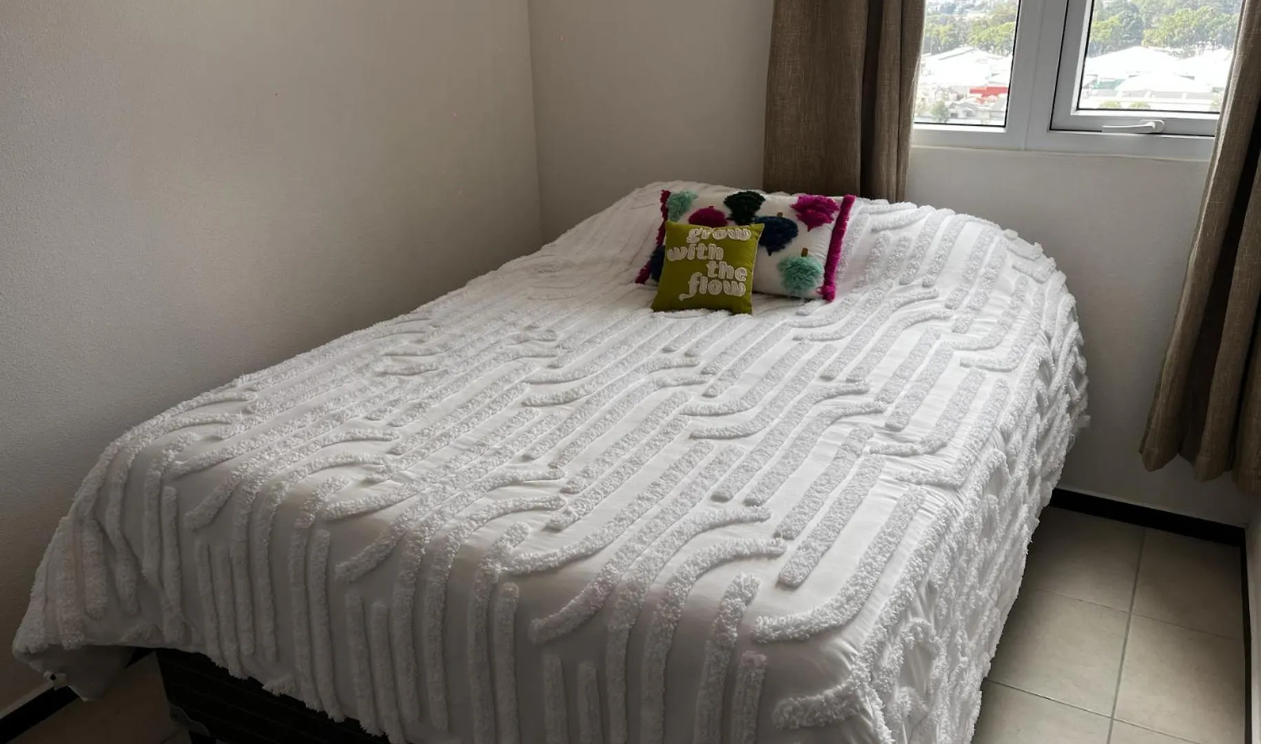 Luxury King Bed With Free Pool & Gym - Parque San Jorge Z11 Apartment Guatemala City