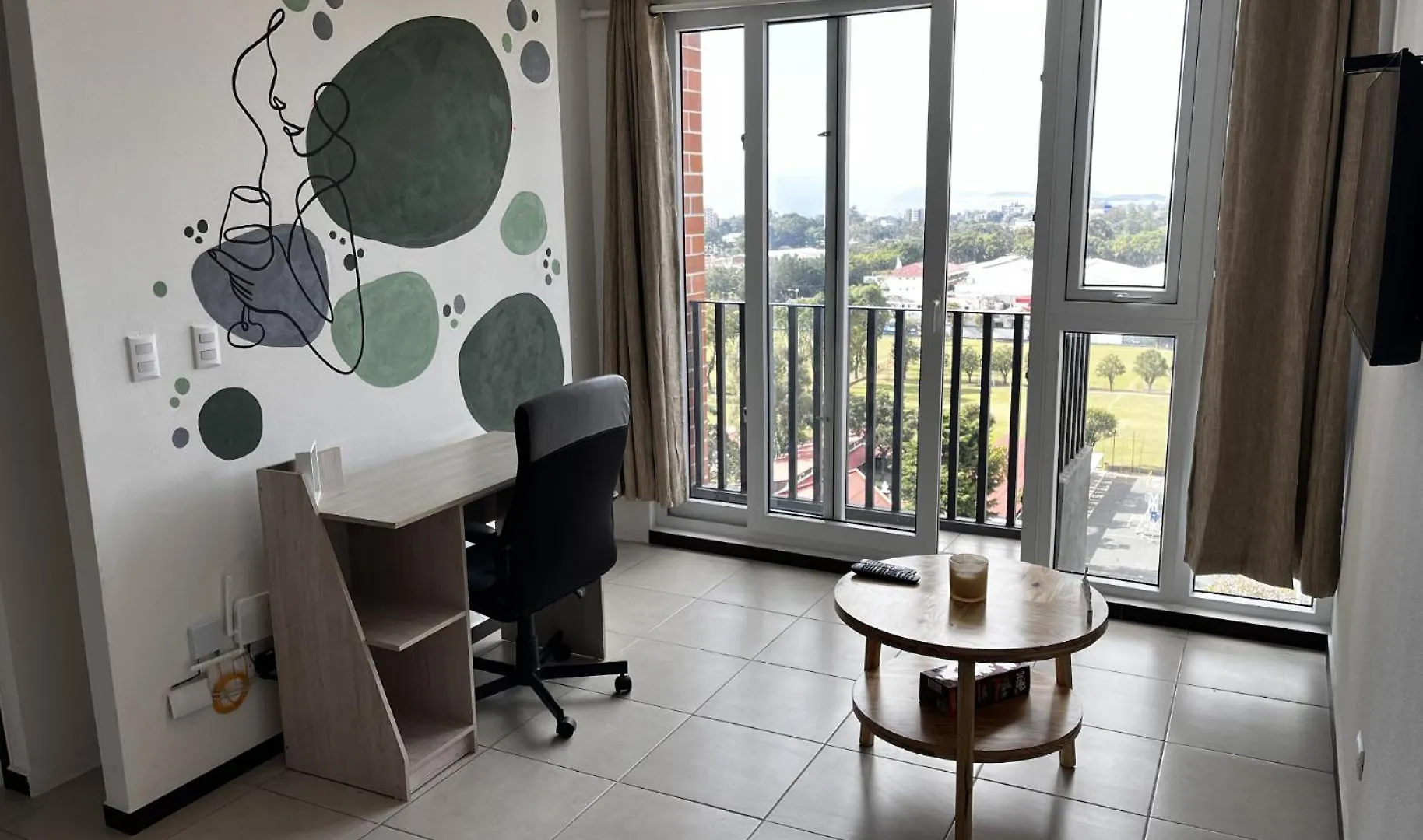 Luxury King Bed With Free Pool & Gym - Parque San Jorge Z11 Apartment Guatemala City