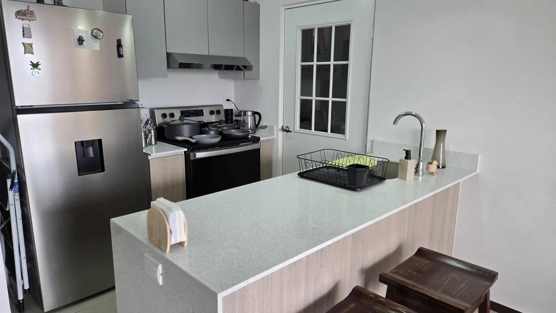 Luxury King Bed With Free Pool & Gym - Parque San Jorge Z11 Apartment Guatemala City